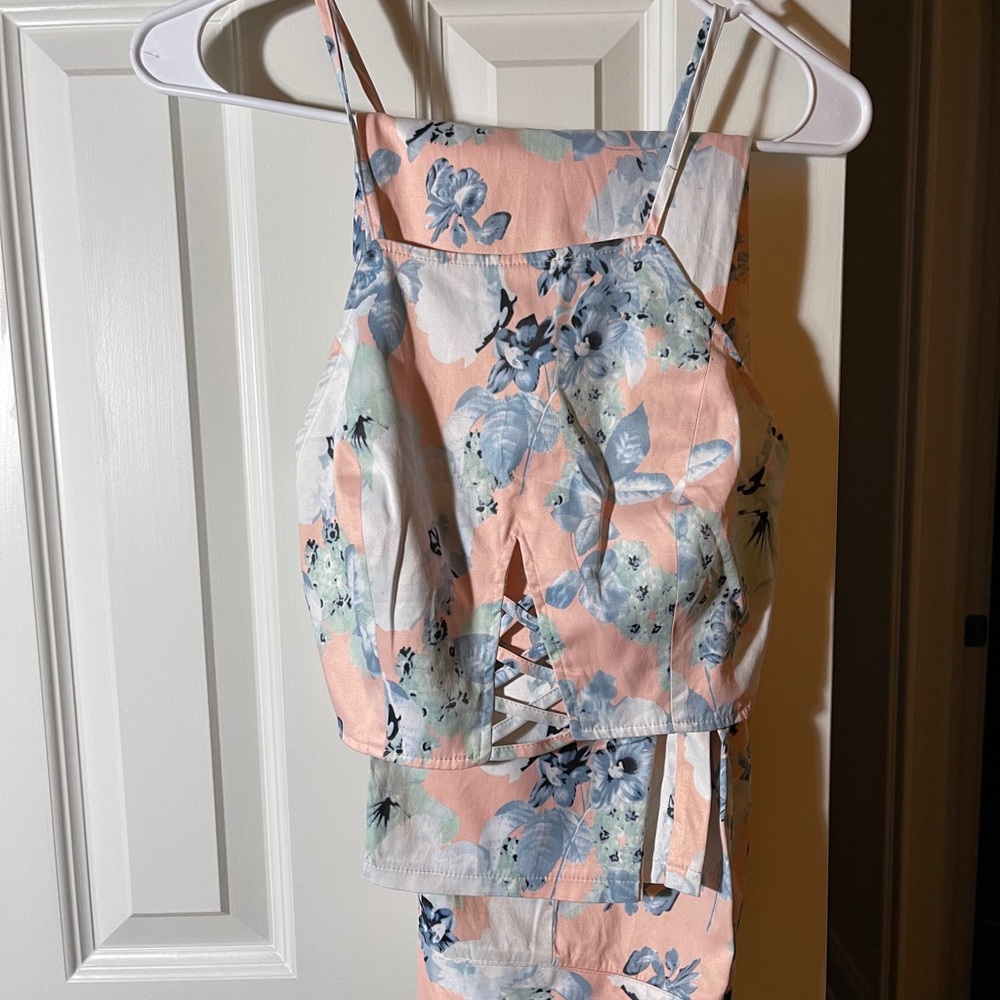 Two piece flower set - Picture 3 of 5